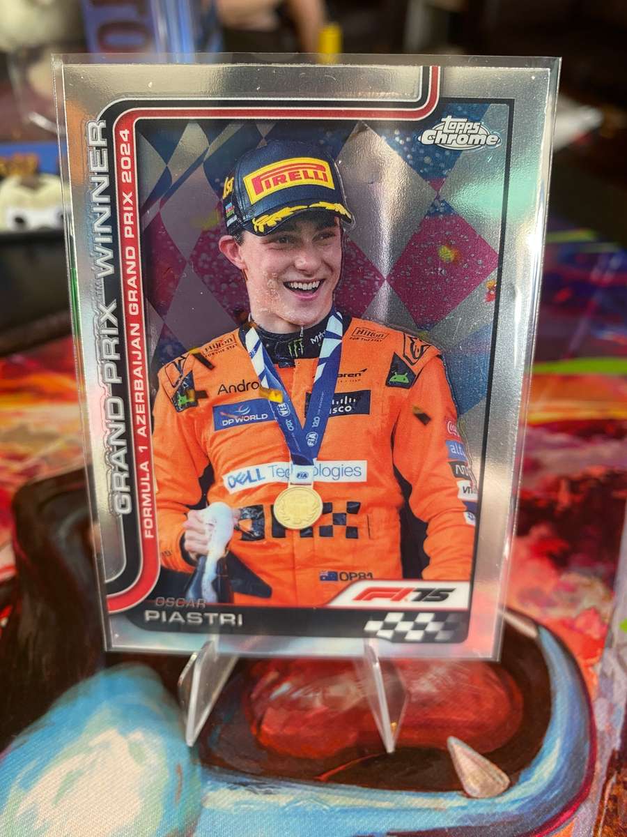 Topps Chrome 2025 - Oscar Piastri - 109