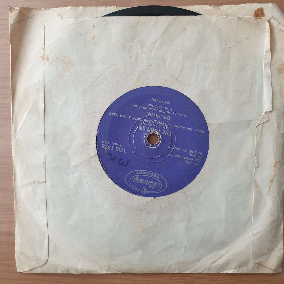 Dr. Hook  Baby Makes Her Blue Jeans Talk - Vinyl 7" Record - Very-Good Quality (VG)  (verry7)