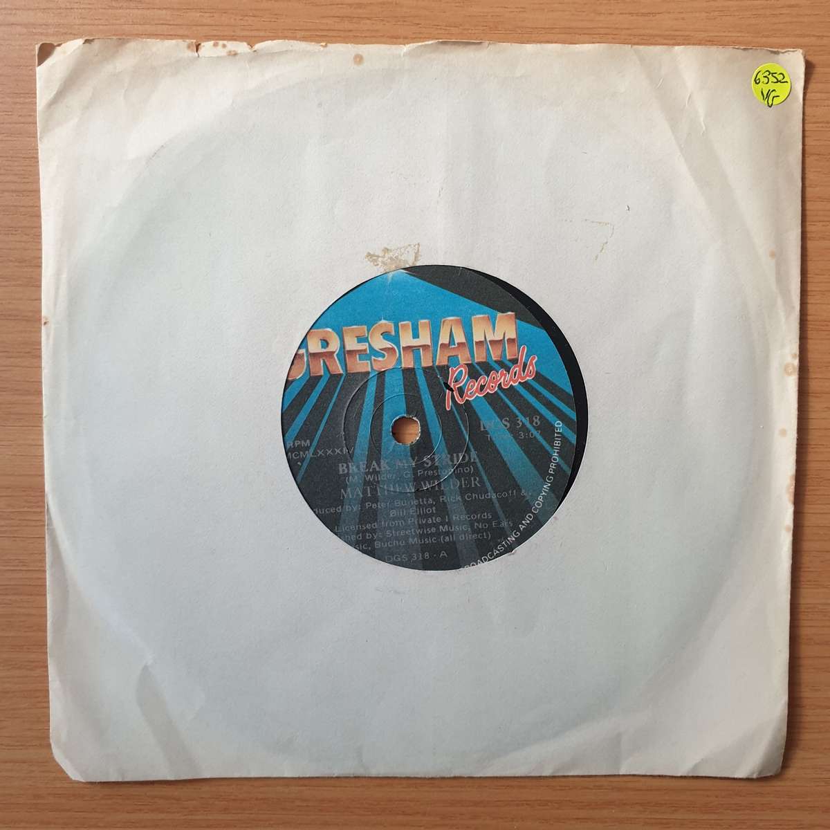 Matthew Wilder  Break My Stride - Vinyl 7" Record - Very-Good+ Quality (VG+) (verygoodplus7)