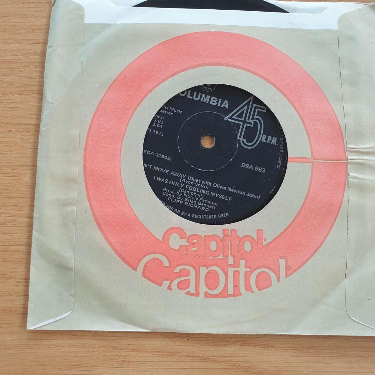 Cliff Richard  Sunny Honey Girl - Vinyl 7" Record  (VG+)