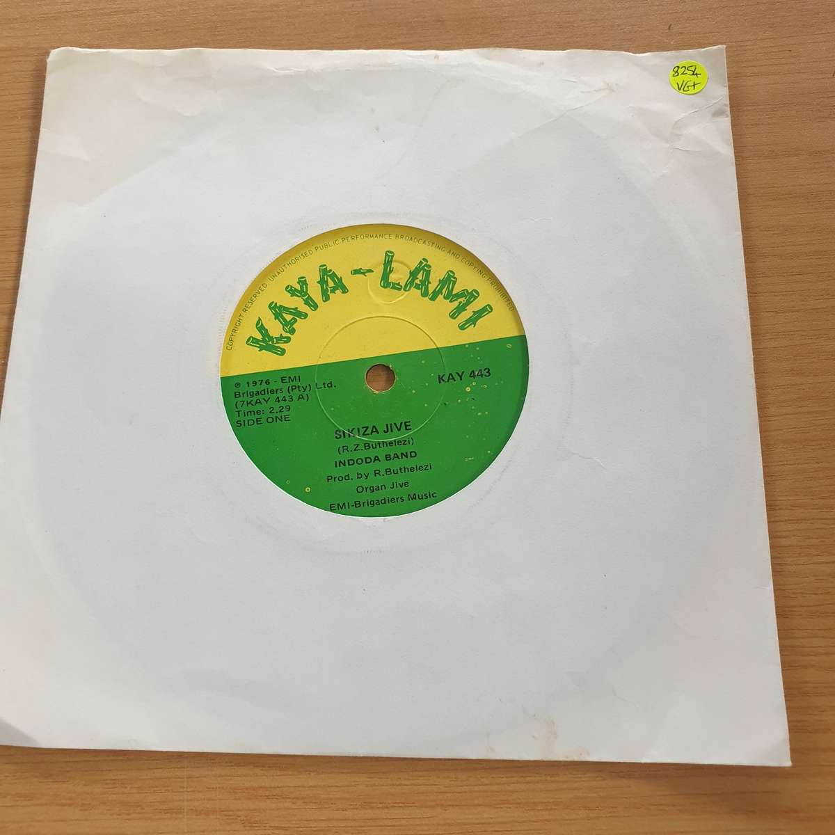 Indoda Band - Sikiza Jive - Mooi Bank - 7 Record (VG+)  (MWA)