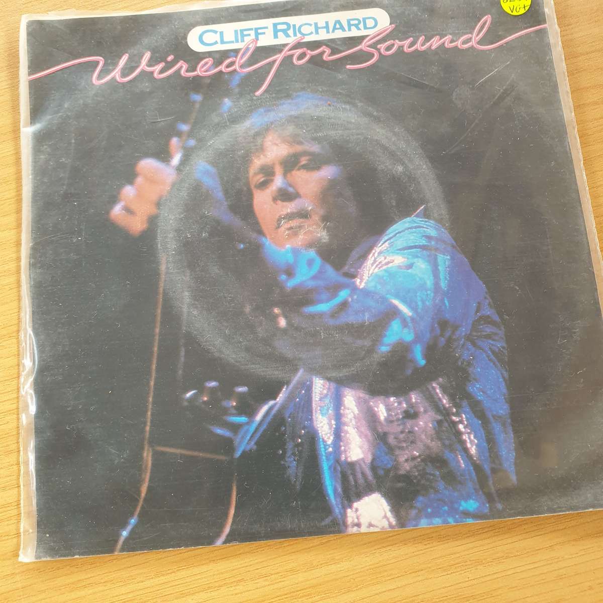 Cliff Richard - Wired For Sound -  7 Record (VG+)  (MWA)