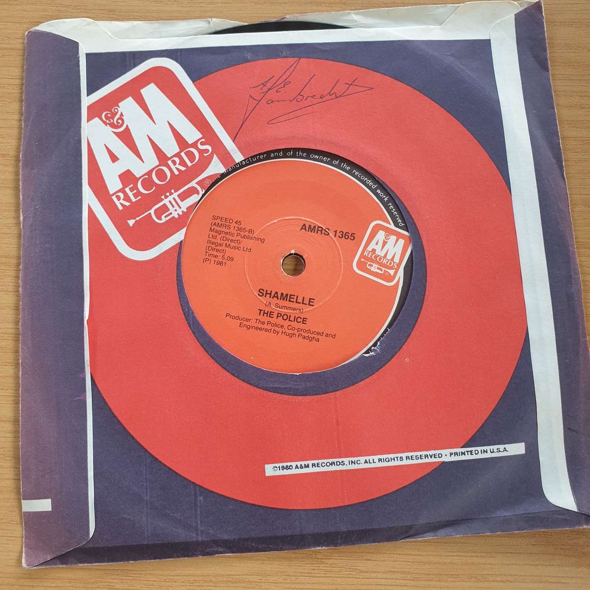The Police  Every Little Thing She Does Is Magic - Shamelle -  7 Record (VG+)  (MWA)