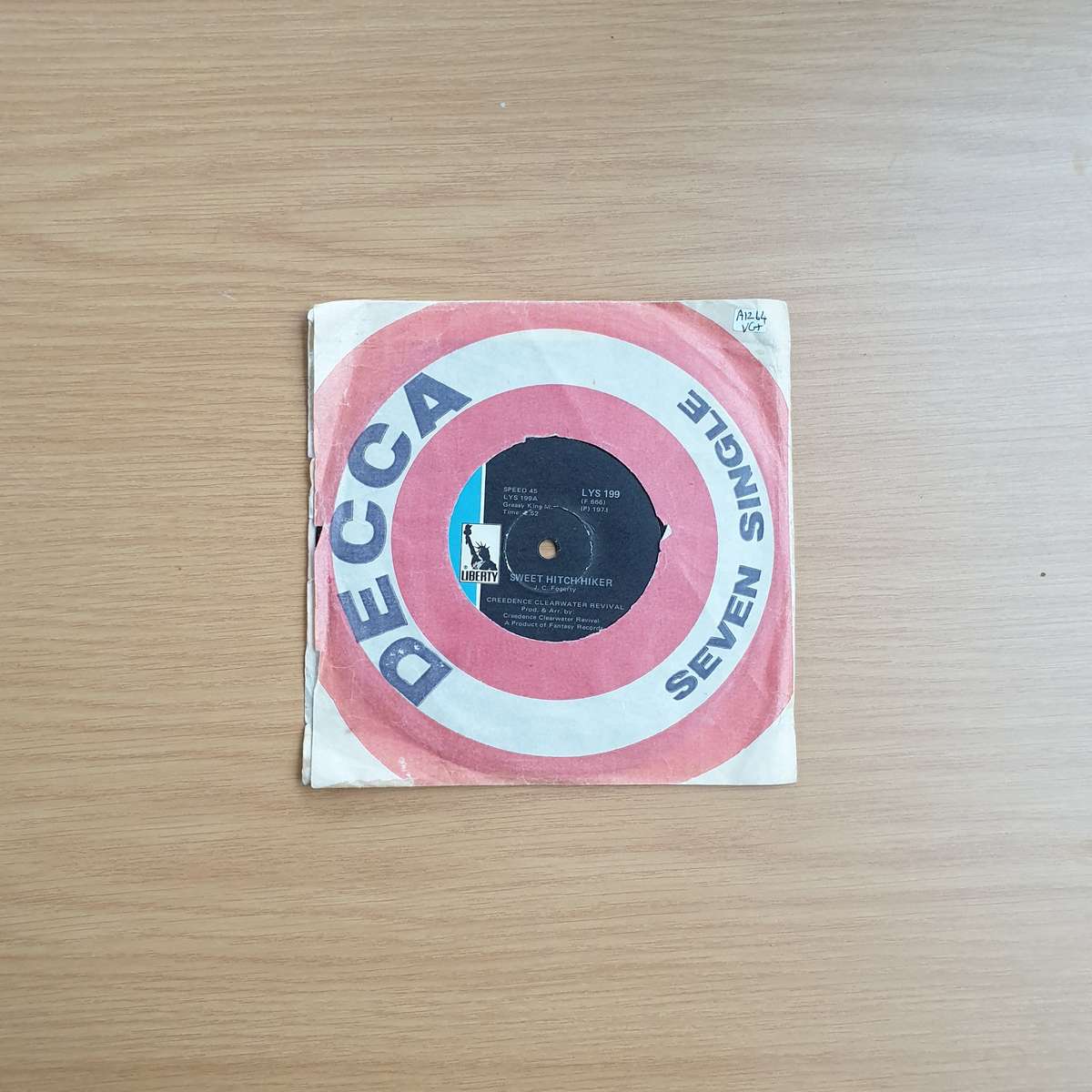 Creedence Clearwater Revival  Sweet Hitch-Hiker | Vinyl 7" Single | (VG+)