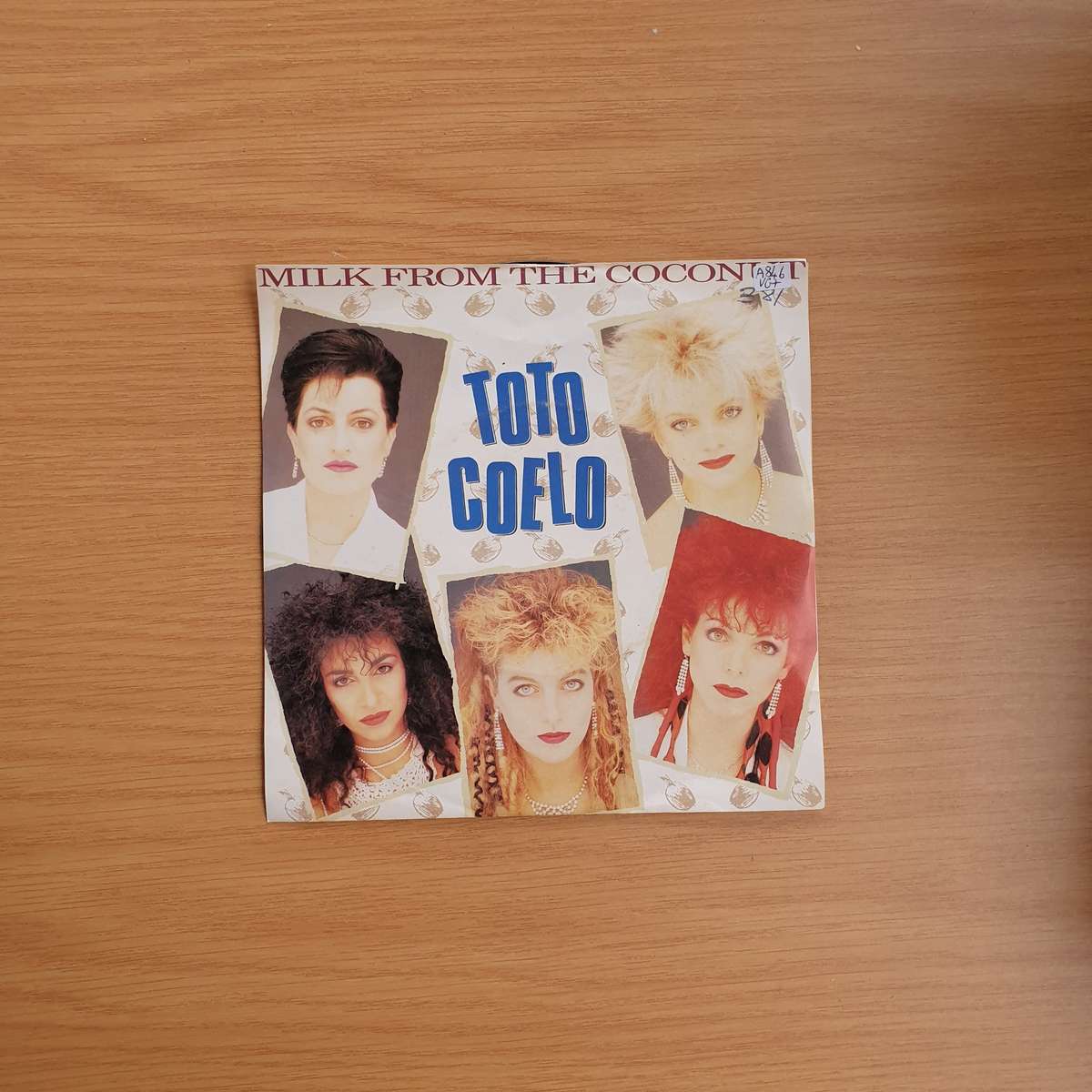 Toto Coelo  Milk From The Coconut | Vinyl 7" Single | (VG+) (NKTA)