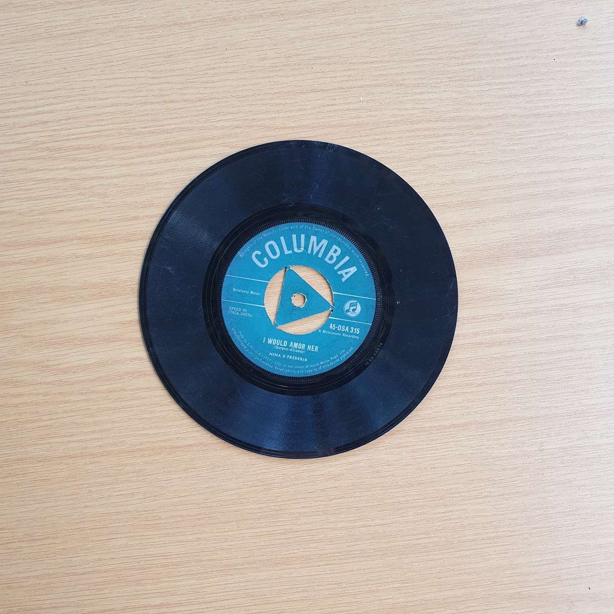Nina & Frederik  Listen To The Ocean | Vinyl 7" Single | (G+)