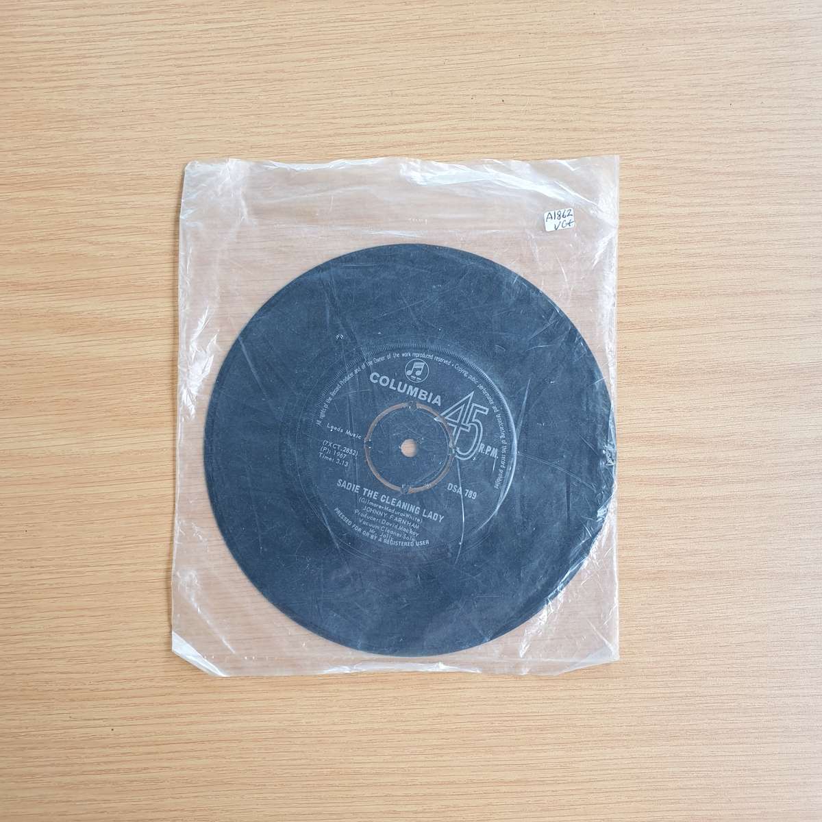 Johnny Farnham  Sadie (The Cleaning Lady) | Vinyl 7" Single | (VG+)