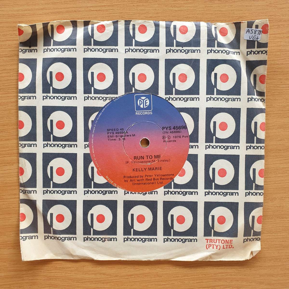 Kelly Marie  Run To Me    | Vinyl 7" Single | (VG+)