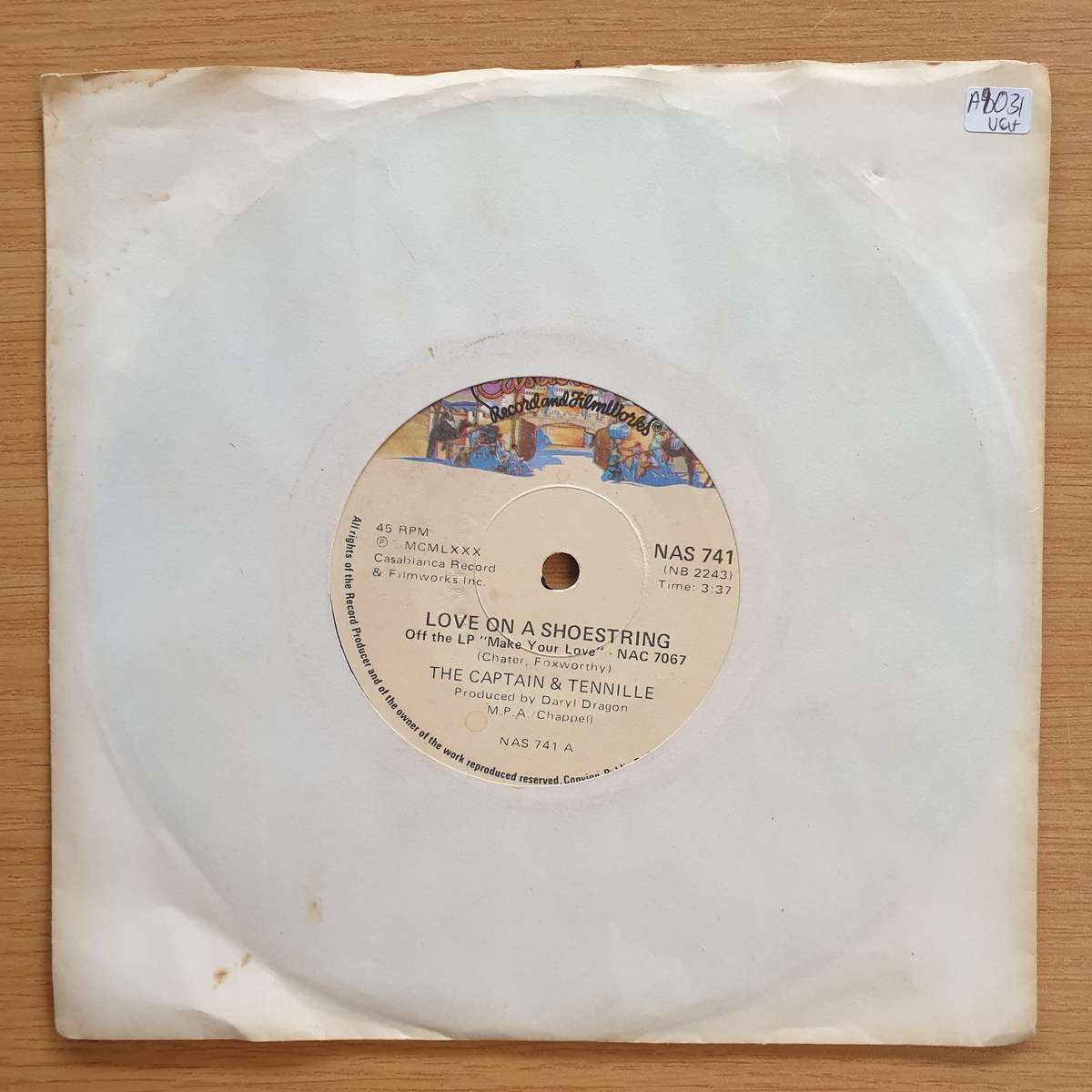The Captain & Tennille   Love On A Shoestring  | Vinyl 7" Single | (VG+)