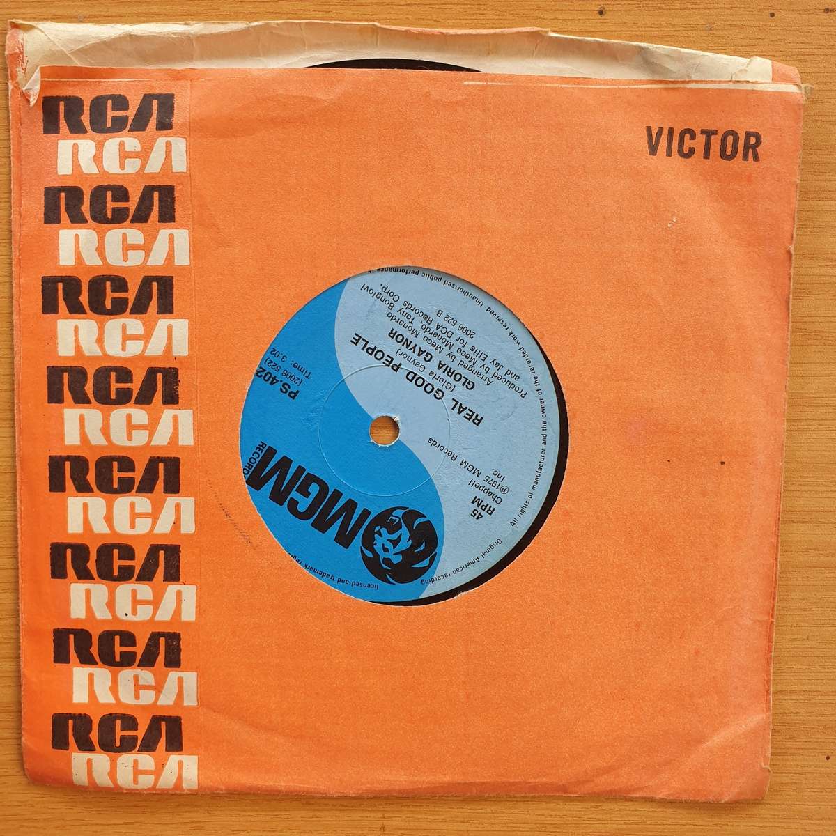 Gloria Gaynor - Walk On By / Real Good People  | Vinyl 7" Single | (VG+)