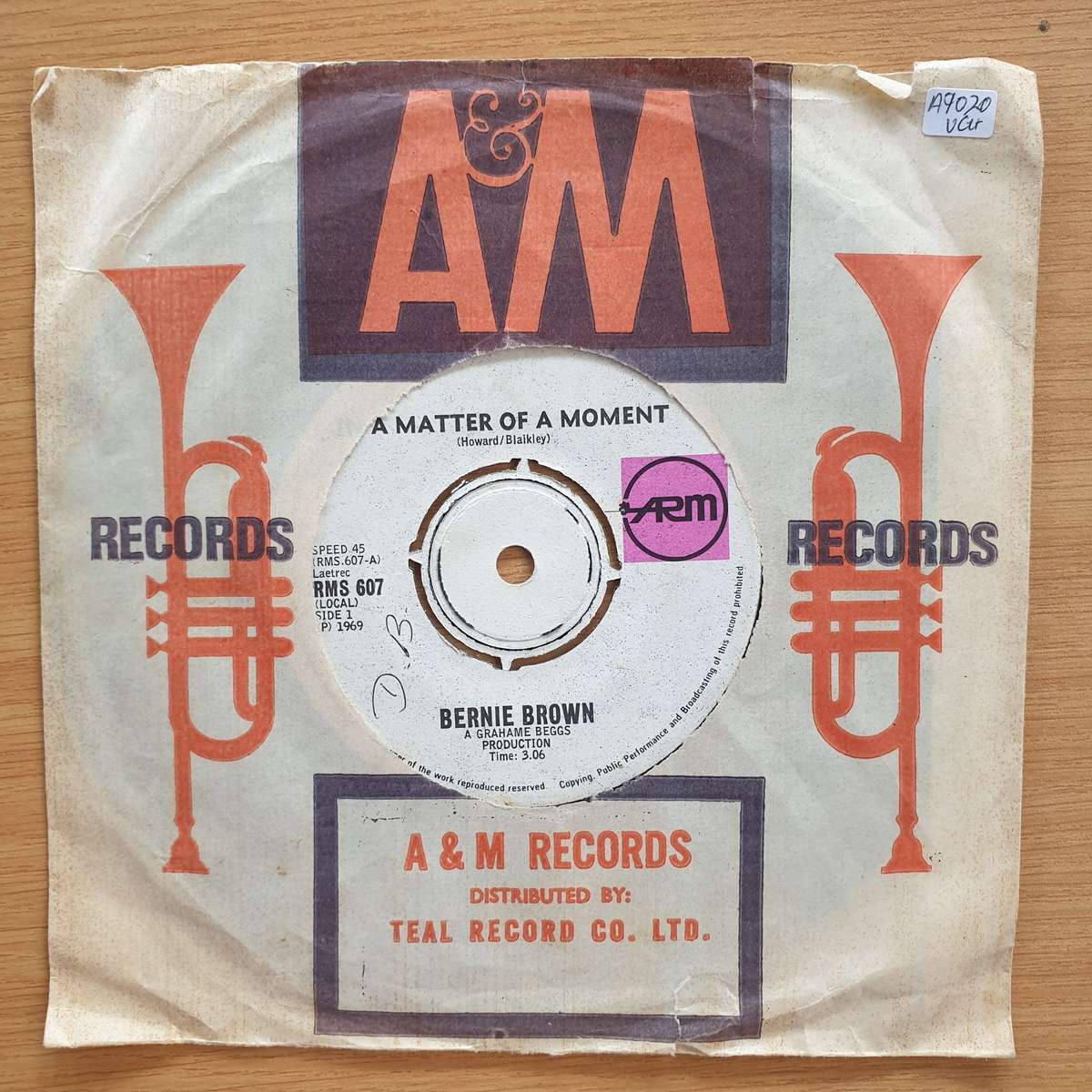 Bernie Brown  In A Matter Of A Moment  | Vinyl 7" Single | (VG+)
