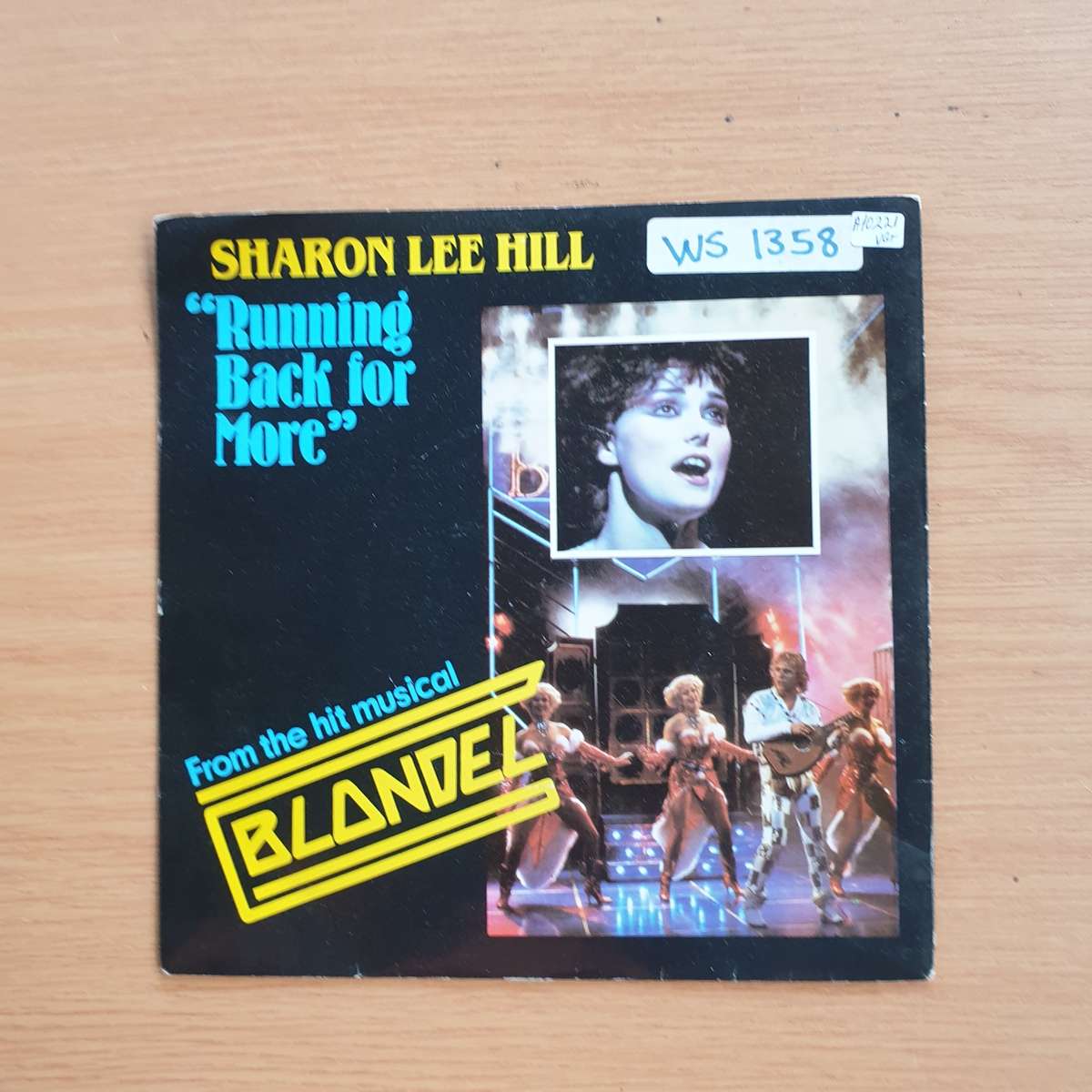 Sharon Lee Hill / Cantabile  Running Back For More / Monks' Introduction To Blondel | Vinyl 7"...
