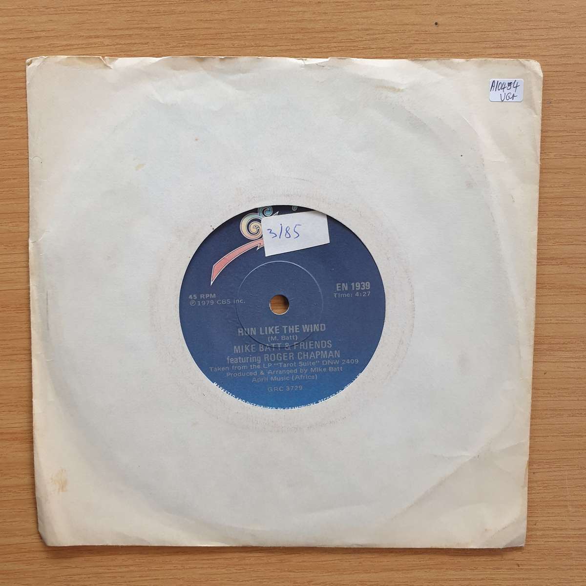 Mike Batt & Friends Featuring Roger Chapman  Run Like The Wind | Vinyl 7" Single | (VG+)