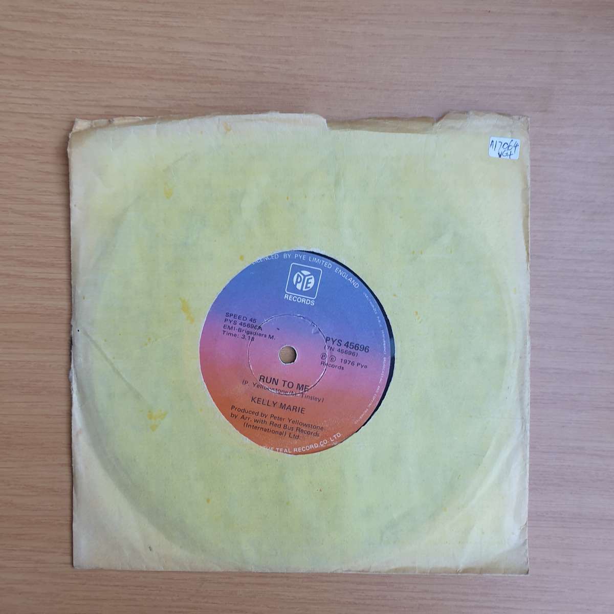 Kelly Marie  Run To Me | Vinyl 7" Single | (VG+)