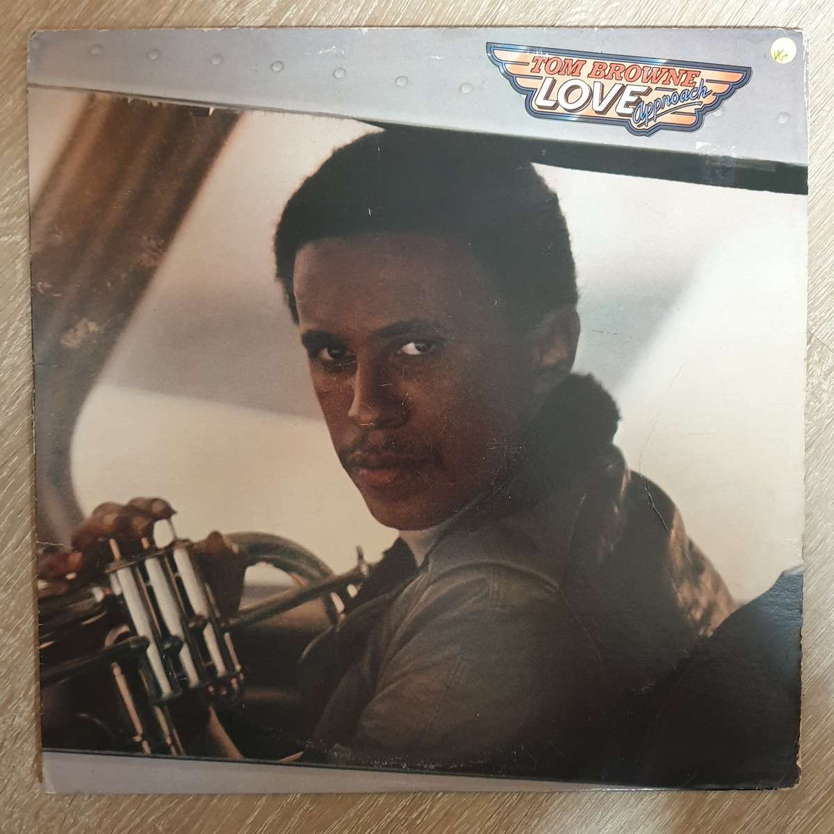 Tom Browne  Love Approach  - Vinyl LP Record - Opened  - Very-Good Quality (VG)