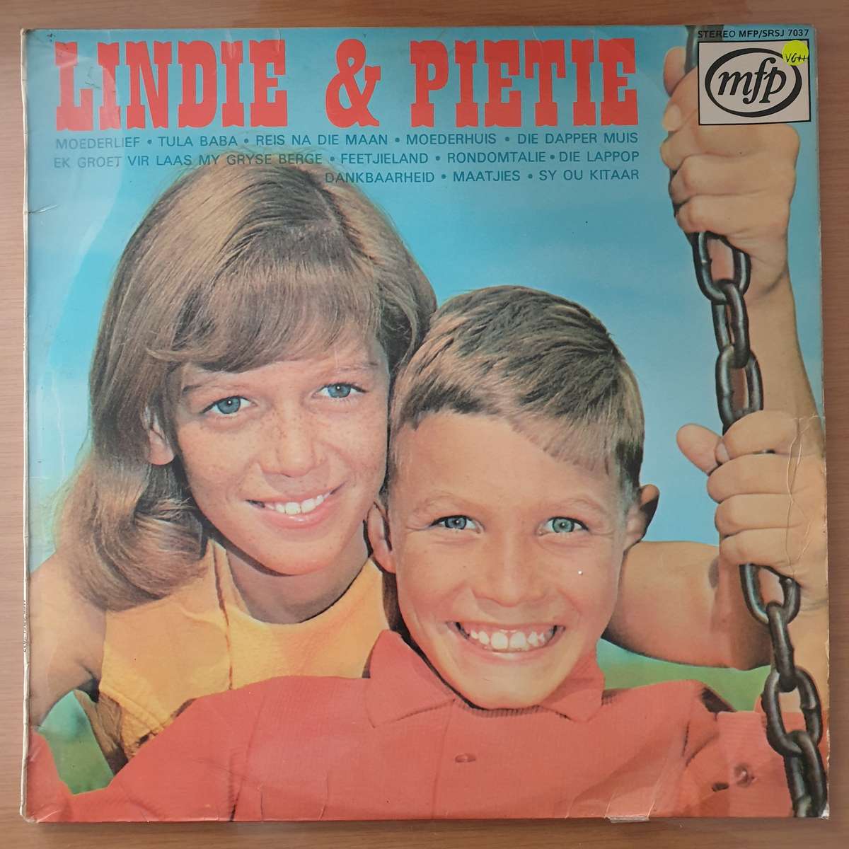Lindie & Pietie - Lindie & Pietie - Vinyl LP Record - Very-Good+ Quality (VG+) (verygoodplus) (SCD)