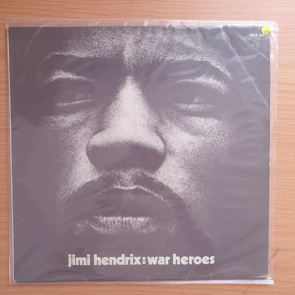 Jimi Hendrix  War Heroes - Vinyl LP Record - Very-Good+ Quality (VG+)