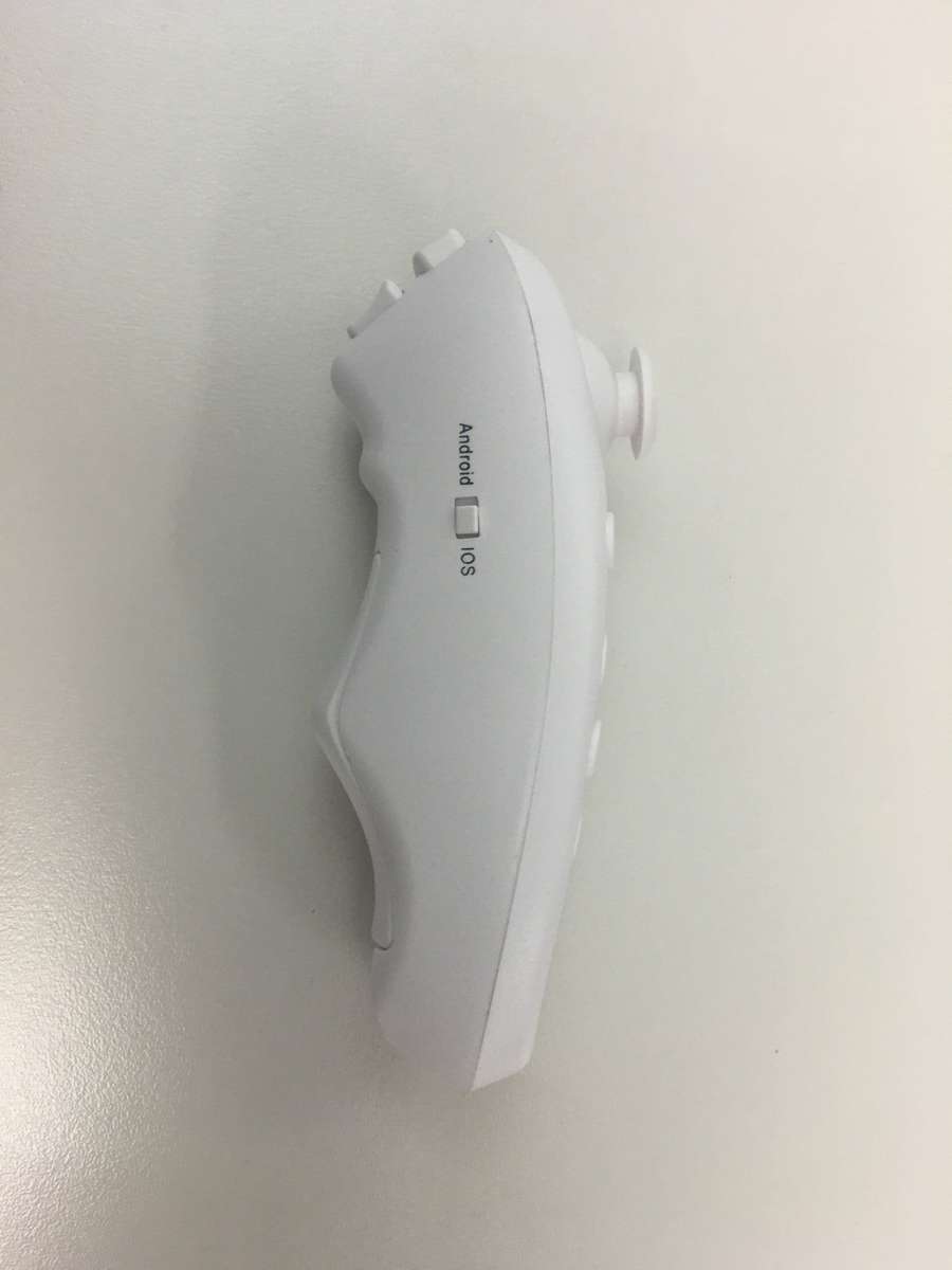 VR Bluetooth Remote for VR Gaming  and Photos for Apple and Android phones