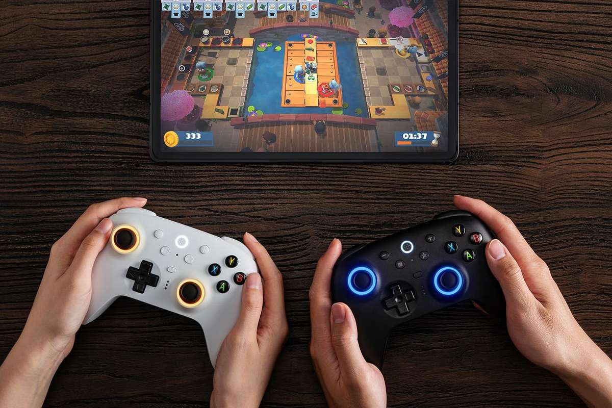 8BitDo Ultimate 2 Wireless Controller For Windows & Android White