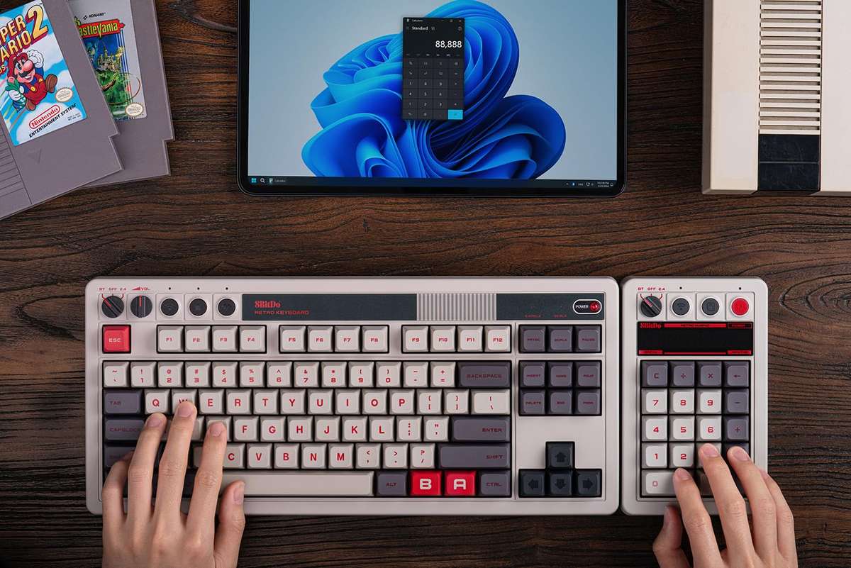 8BitDo Retro 18 Mechanical Numpad N Edition