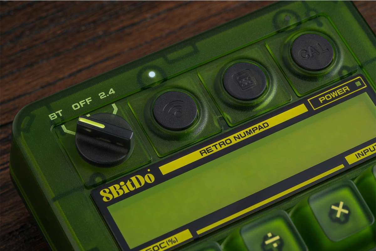 8BitDo Retro 18 Mechanical Numpad - Xbox Edition