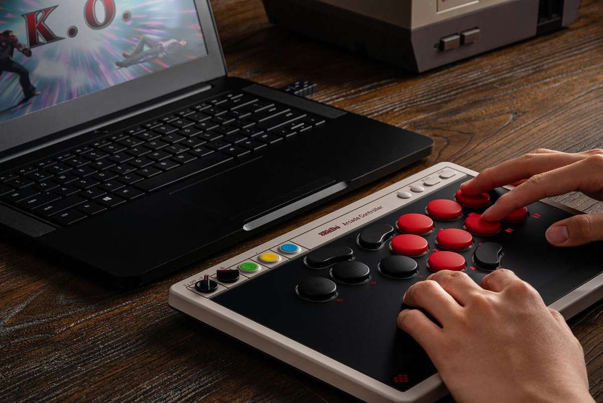8BitDo Retro Wireless All-Button Arcade Controller For Windows & Nintendo Switch/2