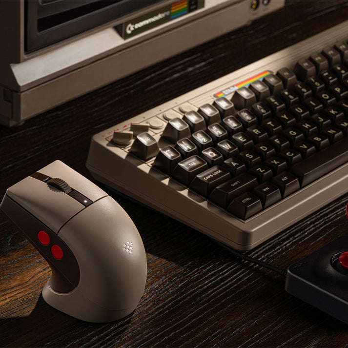 8BitDo Retro R8 Gaming Mouse - C64 Edition