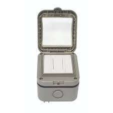 Masterplug IP55 Single 2-Way Switch