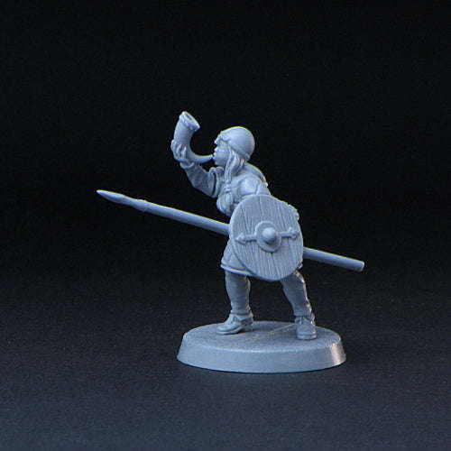 28mm Ingrid Viking Trumpter (SA-05) (Miniatures)