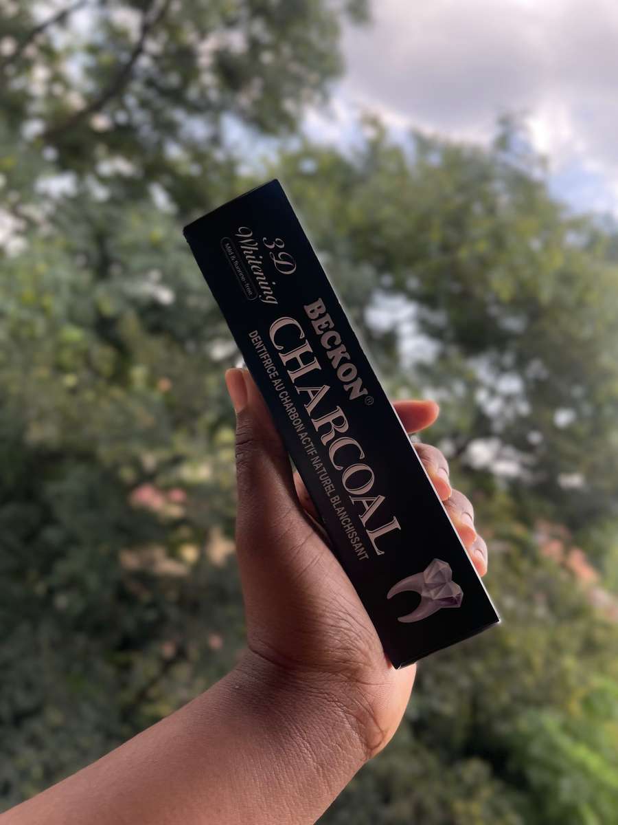 CHARCOAL Whitening Toothpaste | Beckon