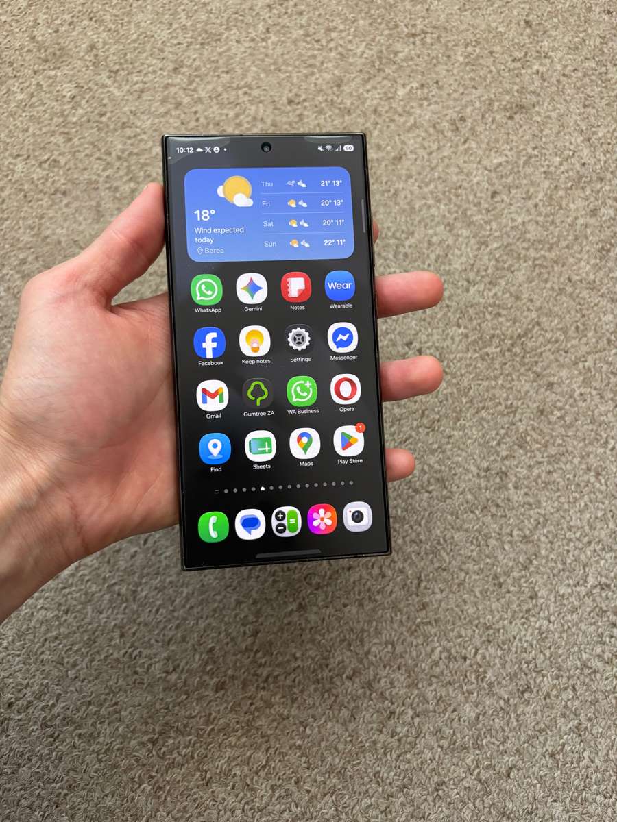 Samsung S24 Ultra 256gb 12gb ram Dual sim good condition with cover