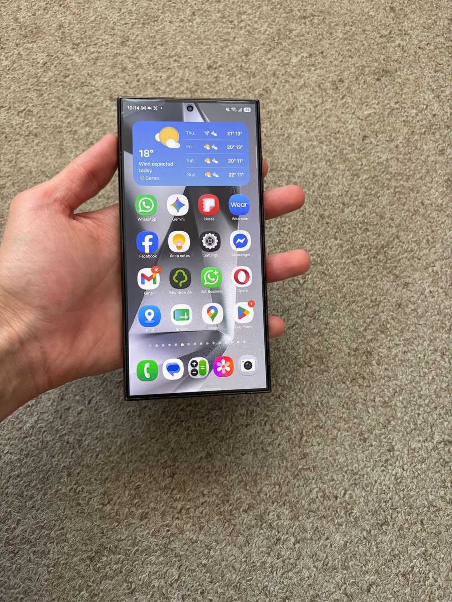 Samsung S24 Ultra 256gb 12gb ram Dual sim good condition with cover