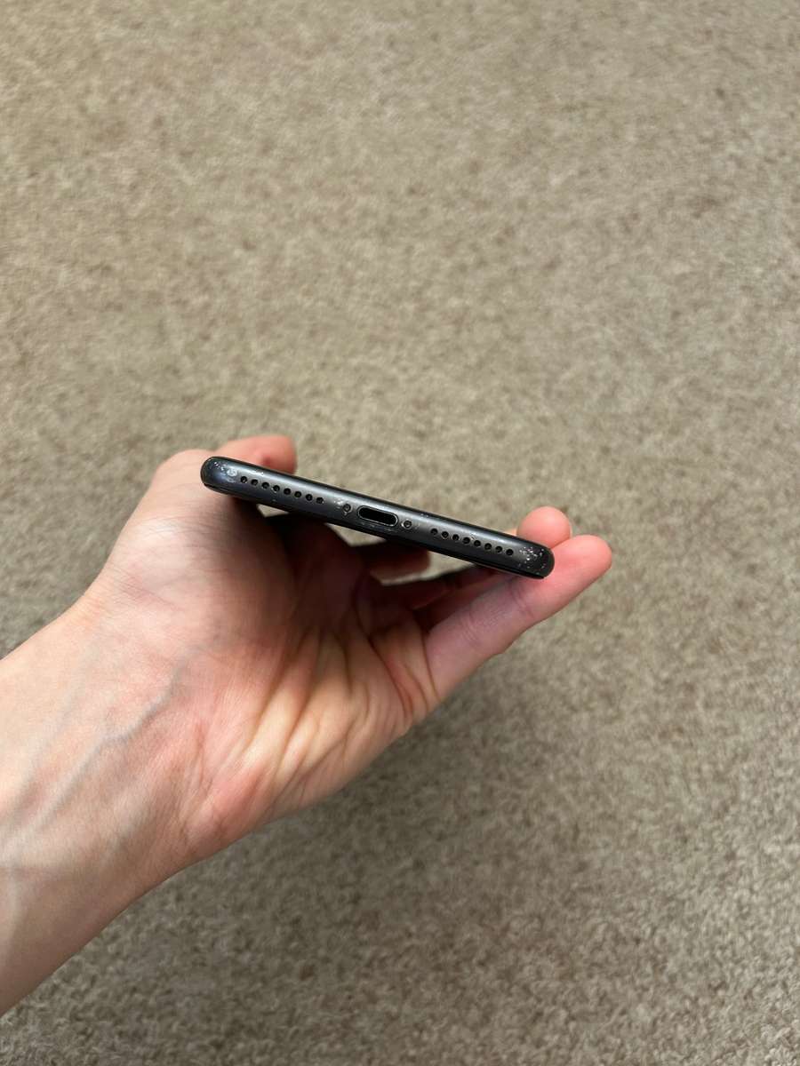 iPhone 8 Plus 256gb good condition 100% battery health