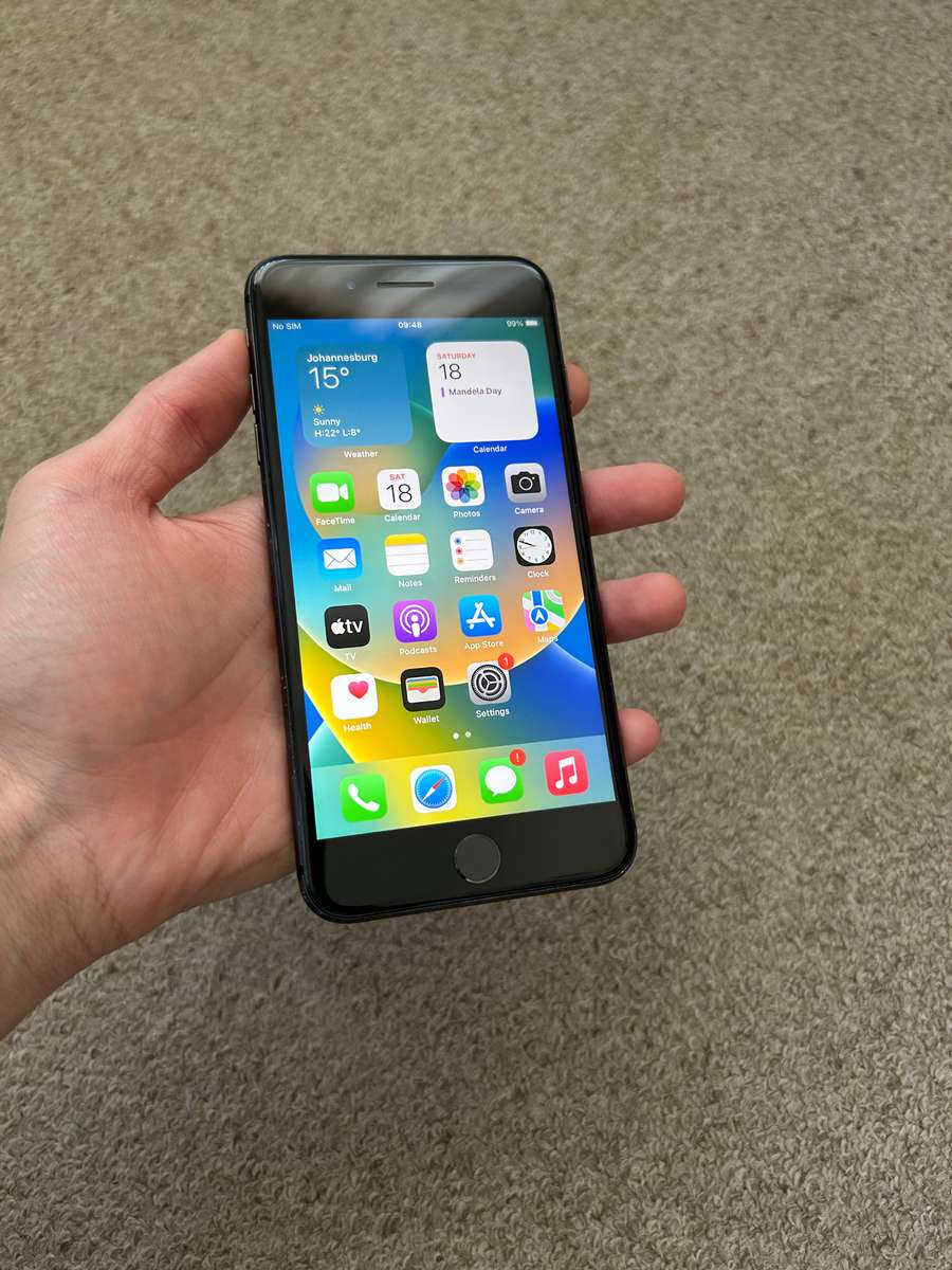 iPhone 8 Plus 256gb good condition 100% battery health