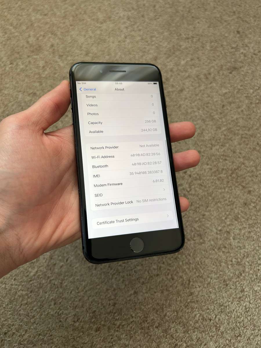 iPhone 8 Plus 256gb good condition 100% battery health