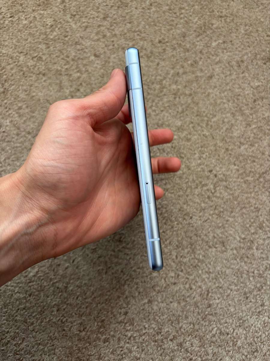 Google Pixel 7a 8GB RAM 128GB Dual SIM Excellent Condition