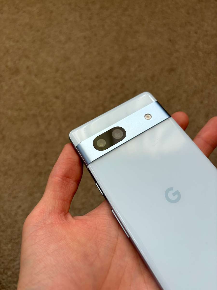 Google Pixel 7a 8GB RAM 128GB Dual SIM Excellent Condition