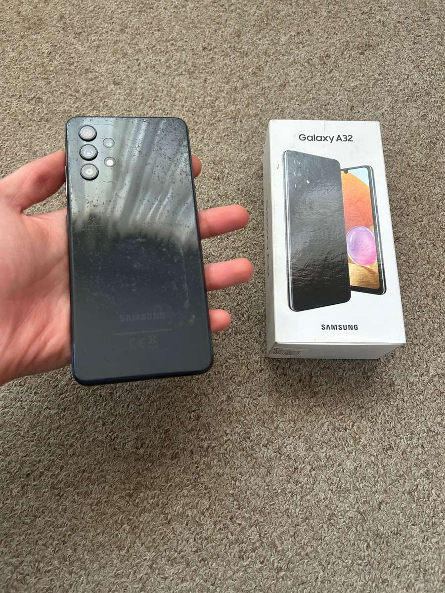 Samsung A32 128gb 4gb ram Dual Sim with box