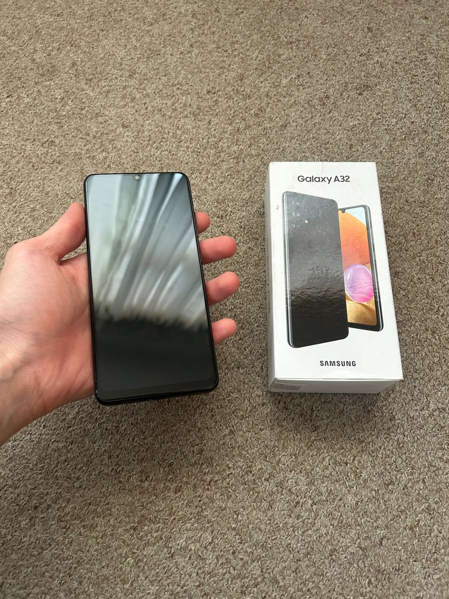 Samsung A32 128gb 4gb ram Dual Sim with box
