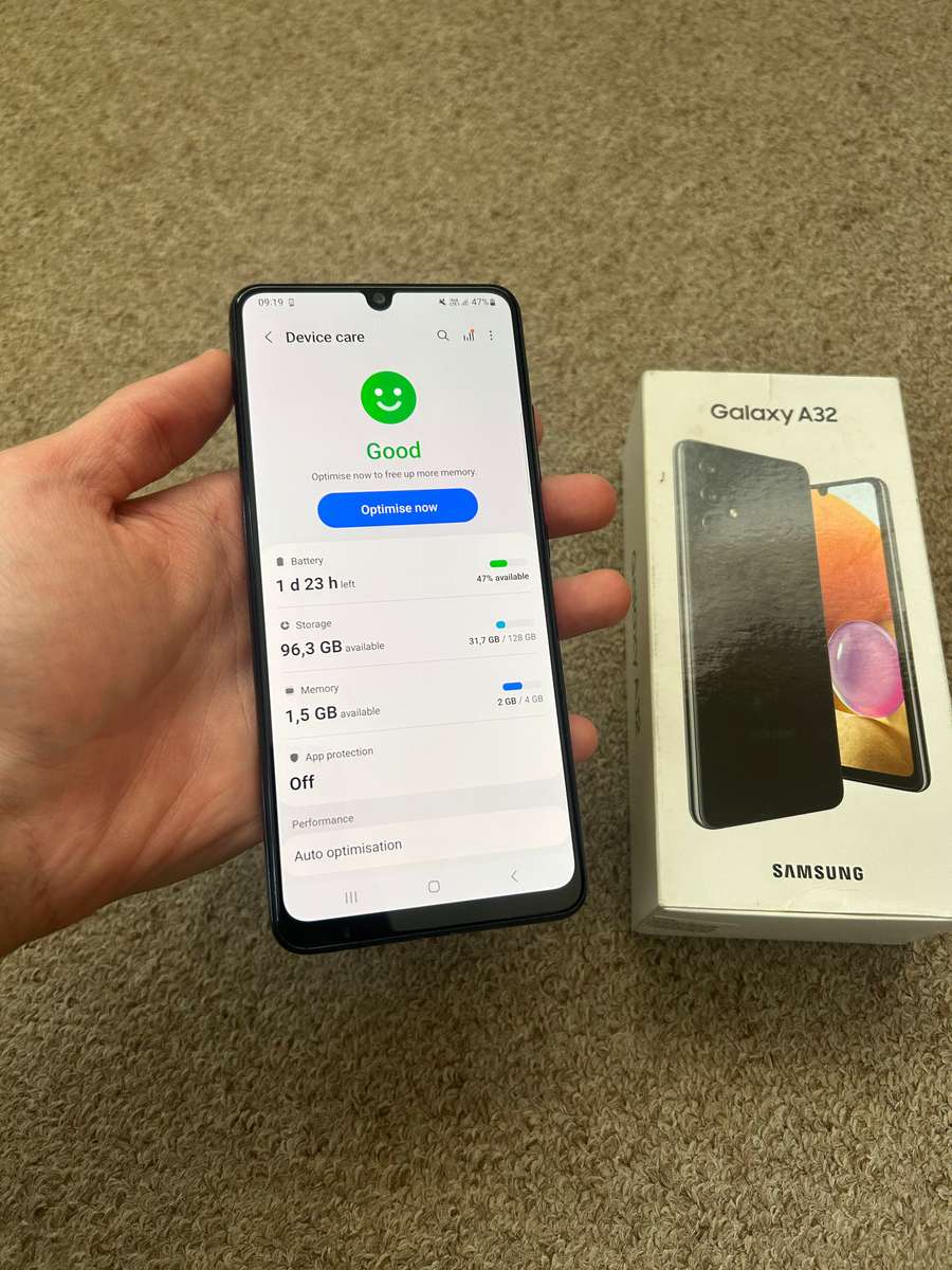 Samsung A32 128gb 4gb ram Dual Sim with box