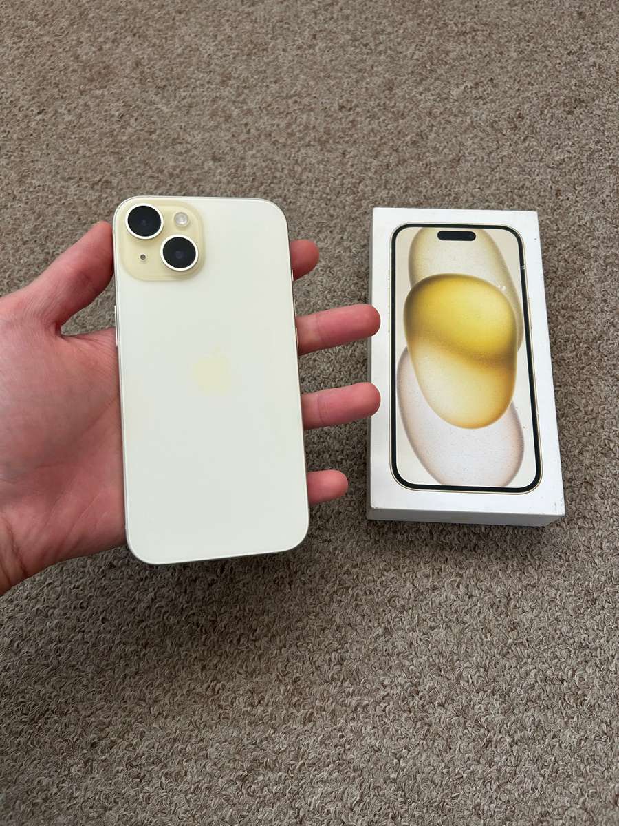iPhone 15 256gb dual sim Excellent condition with box and cover - Yellow