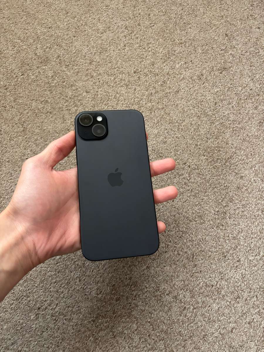 Apple iPhone 15 Plus 128gb 6gb ram dual sim with cover