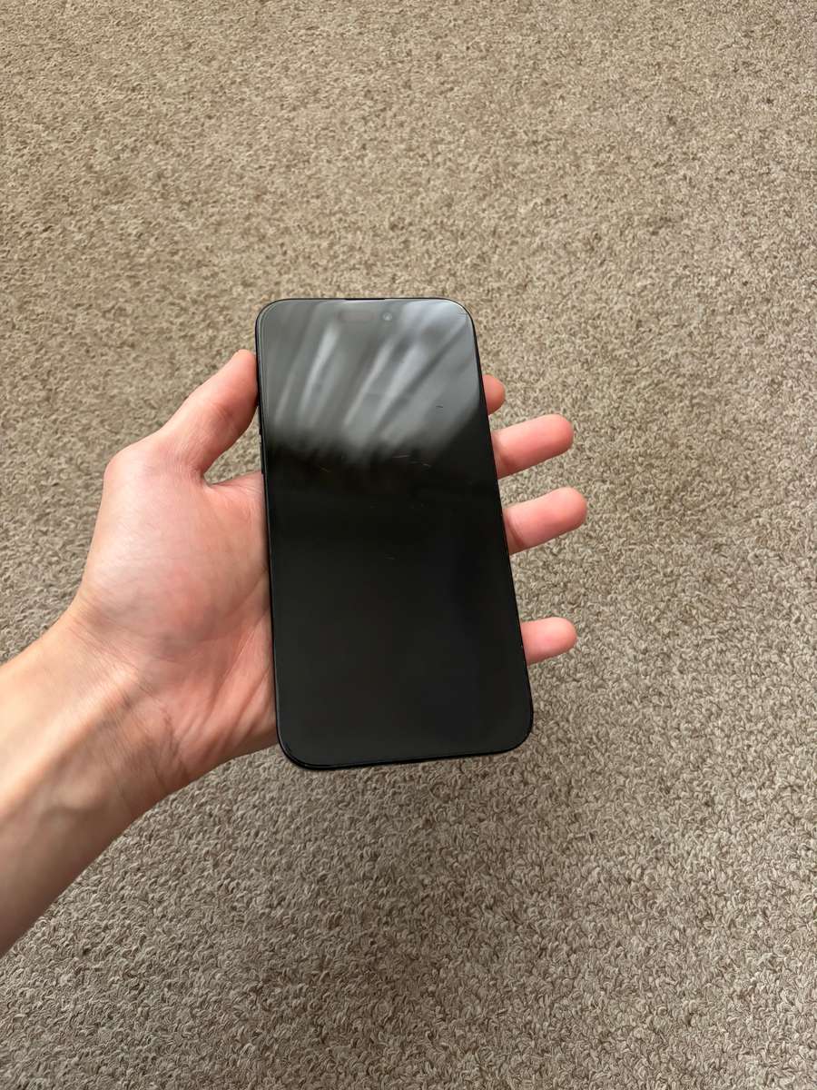 Apple iPhone 15 Plus 128gb 6gb ram dual sim with cover