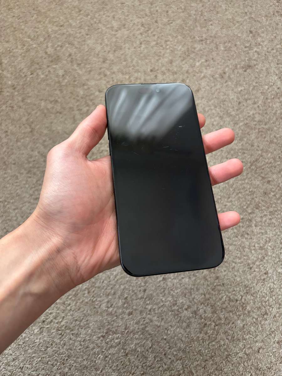 Apple iPhone 15 Plus 128gb 6gb ram dual sim with cover