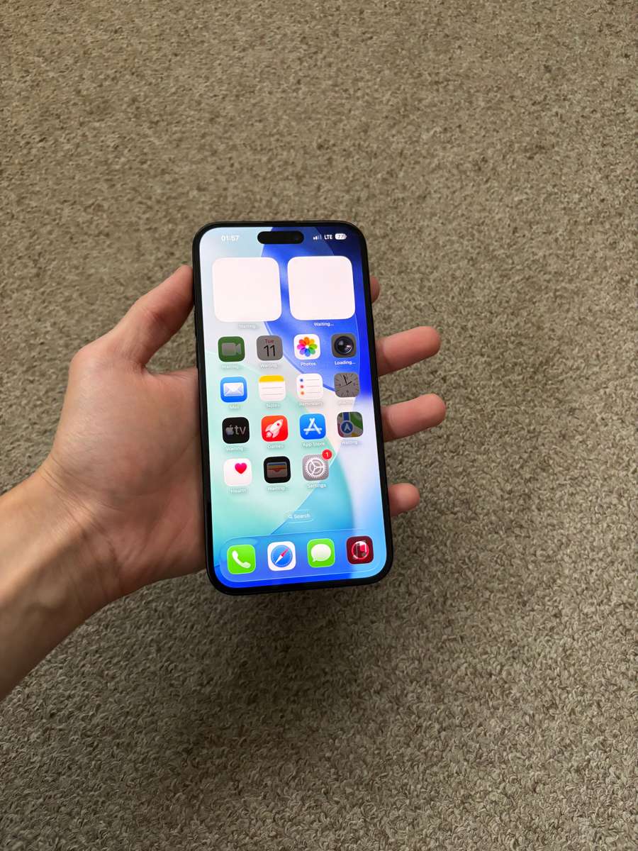 Apple iPhone 15 Plus 128gb 6gb ram dual sim with cover