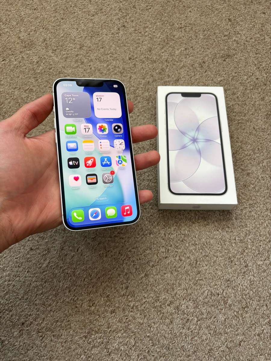 Apple iPhone 17e 256GB Dual SIM Immaculate Condition With Box - like new open box