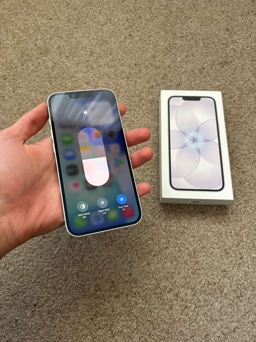 Apple iPhone 17e 256GB Dual SIM Immaculate Condition With Box - like new open box