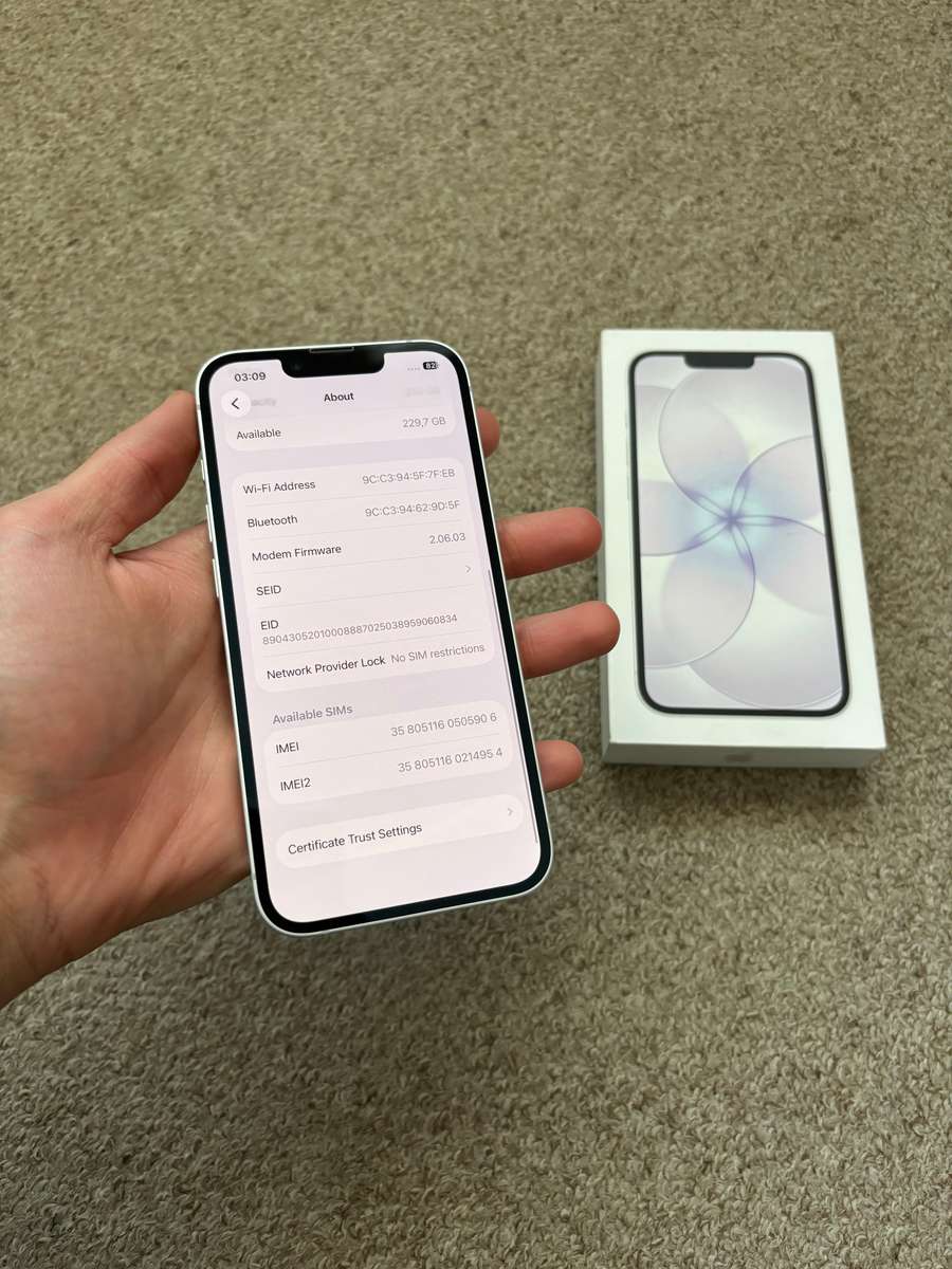Apple iPhone 17e 256GB Dual SIM Immaculate Condition With Box - like new open box