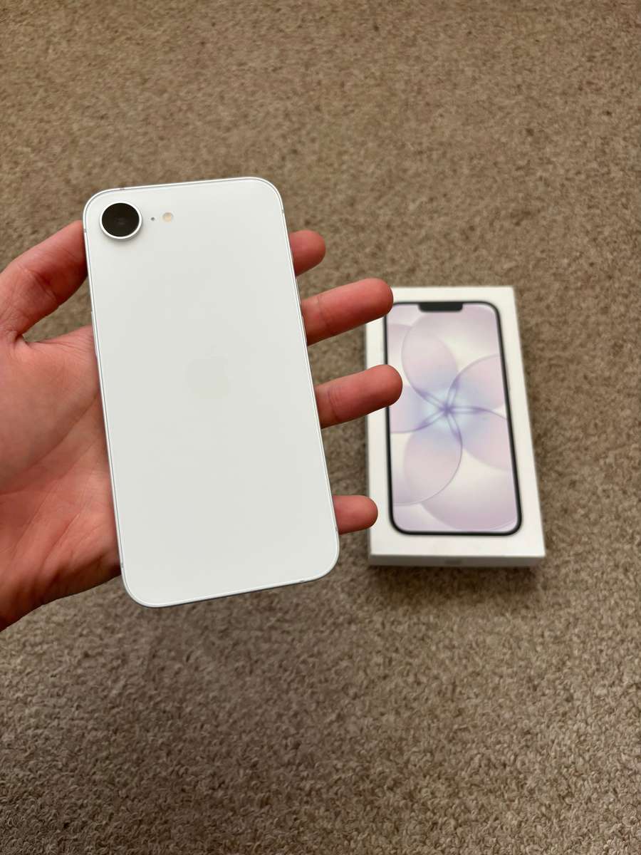 Apple iPhone 17e 256GB Dual SIM Immaculate Condition With Box - like new open box