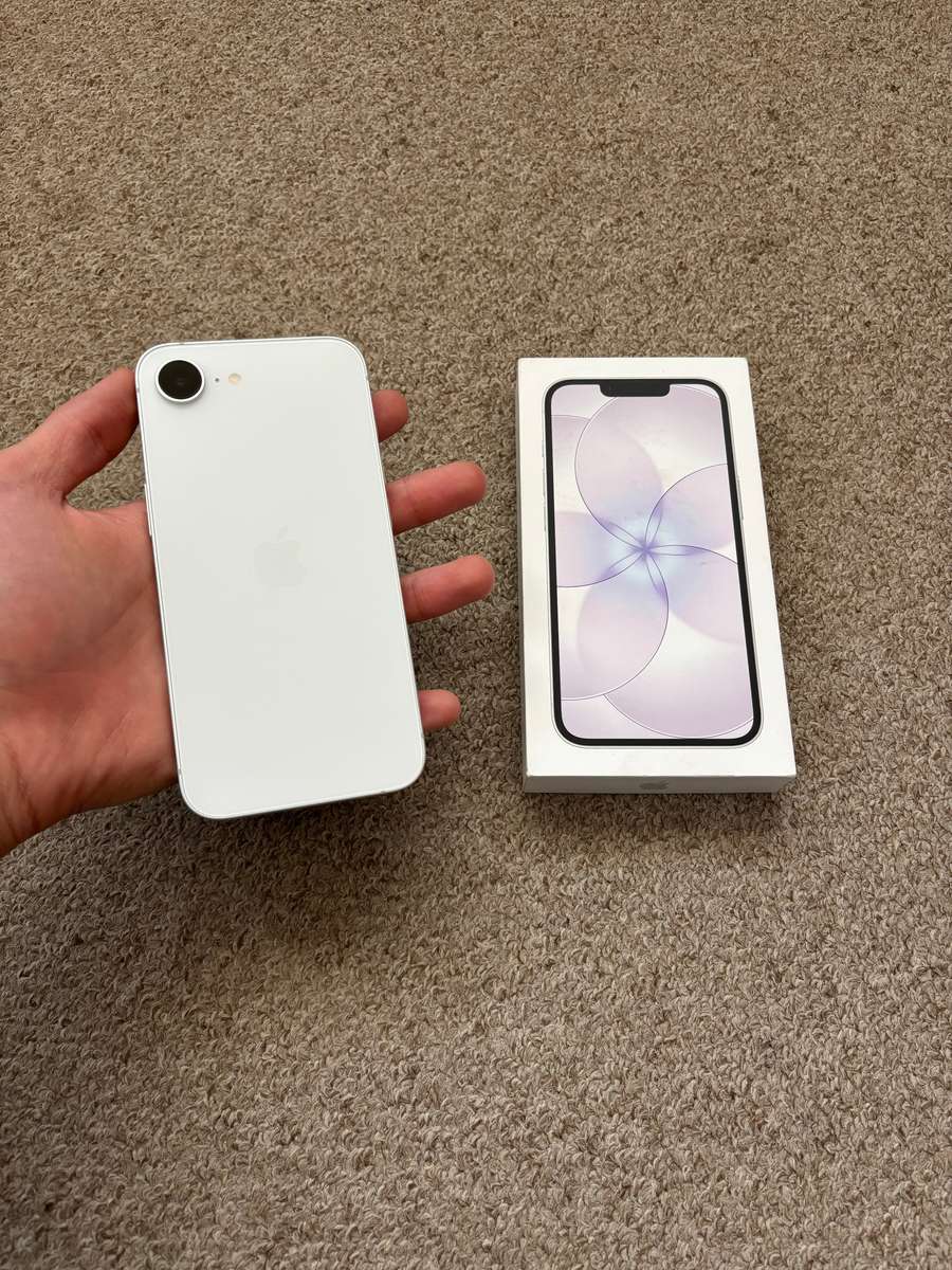 Apple iPhone 17e 256GB Dual SIM Immaculate Condition With Box - like new open box